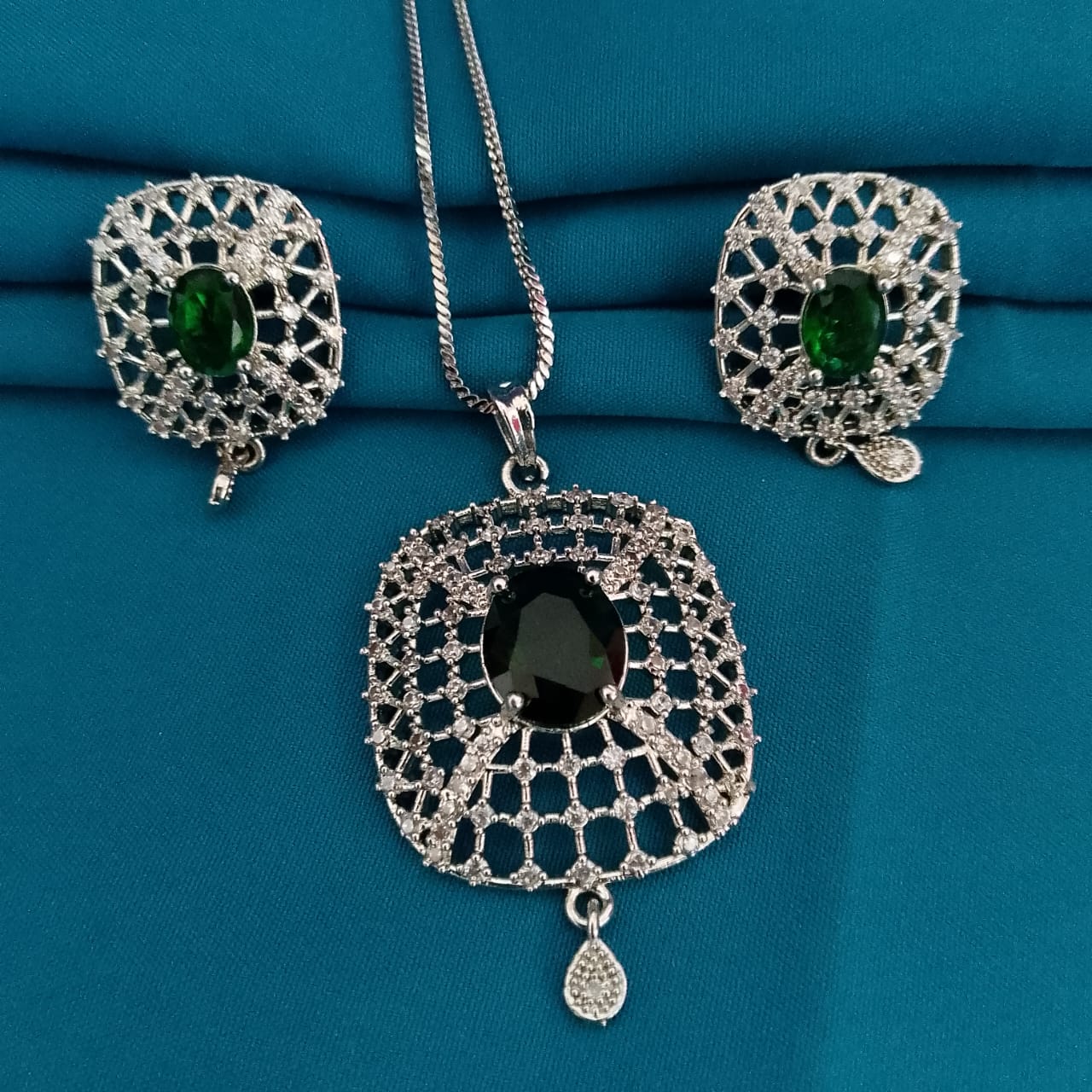 Stylishpendantnecklace4